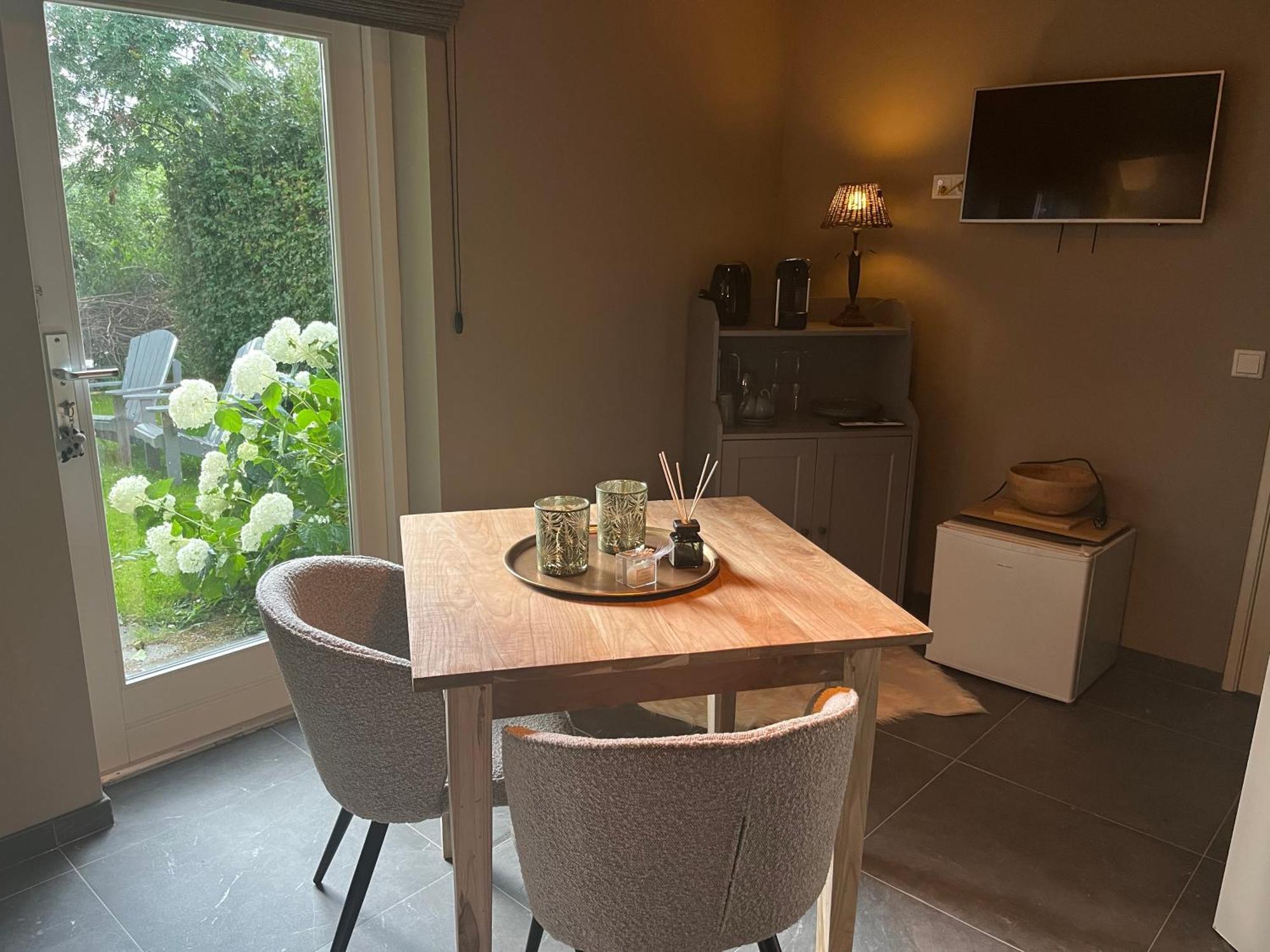 Bed & Breakfast+ De Kooimolen Dreumel Exterior photo
